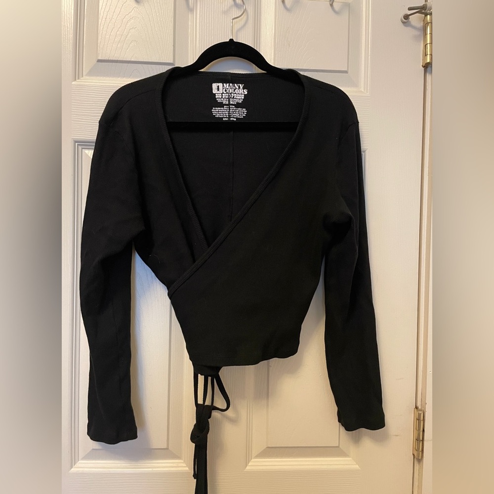 Big Bud Wrap Top in Black Size 4 - Picture 2 of 4